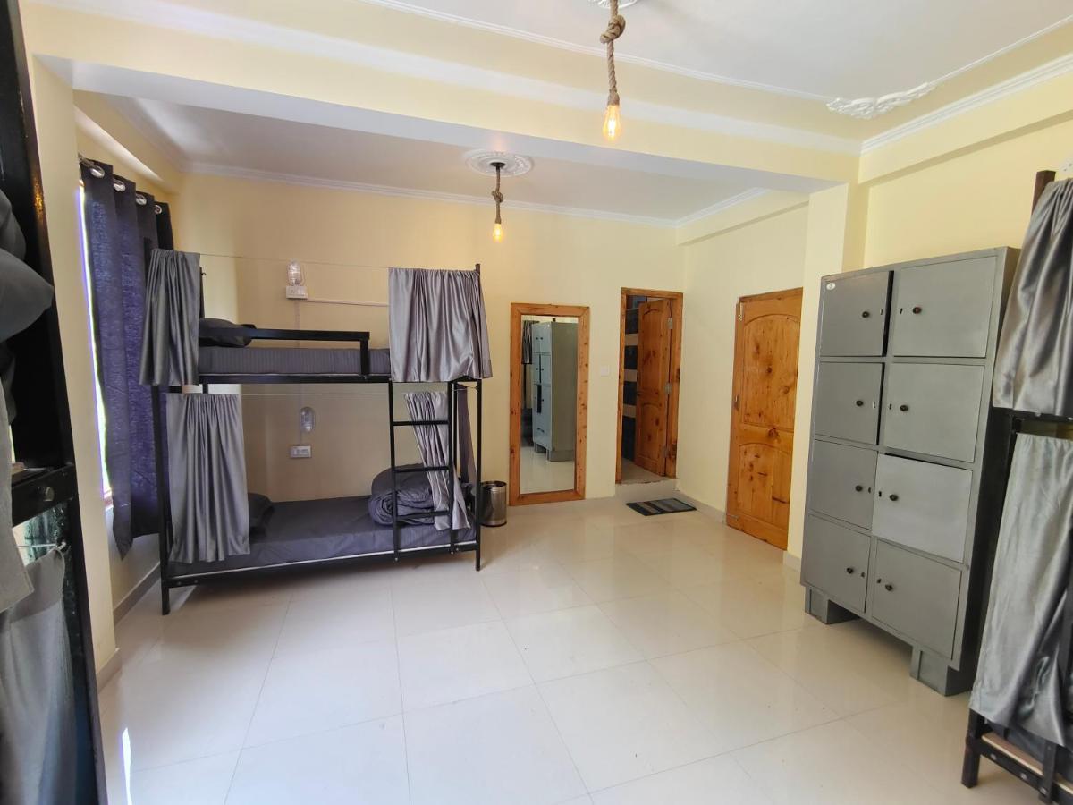 Perkup Hostel Касоль Экстерьер фото