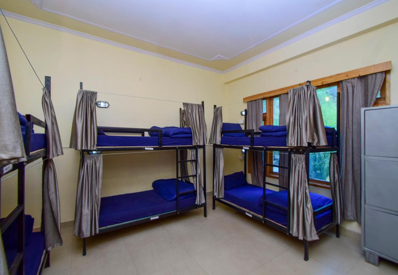 Perkup Hostel Касоль Экстерьер фото