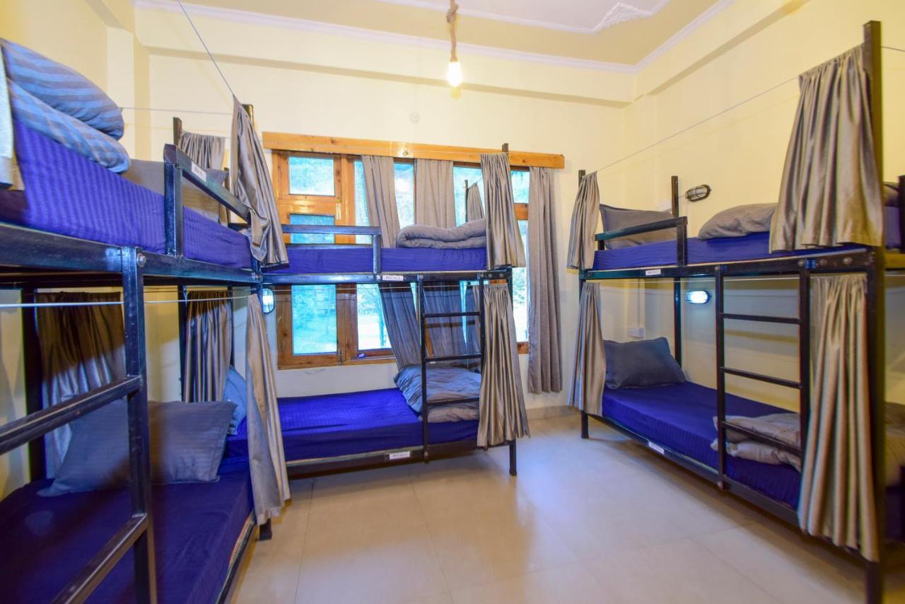 Perkup Hostel Касоль Экстерьер фото